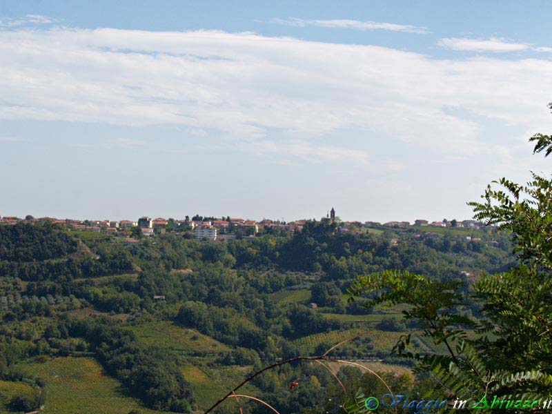 01-PA032627+.jpg - 01-PA032627+.jpg - Panorama del borgo.